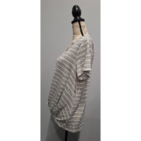 NEW Caslon V-Neck Gray & White Striped Knot-Front Tee/Sz., M - Picture 3 of 6